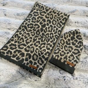 COACH scarf and matching hat set
